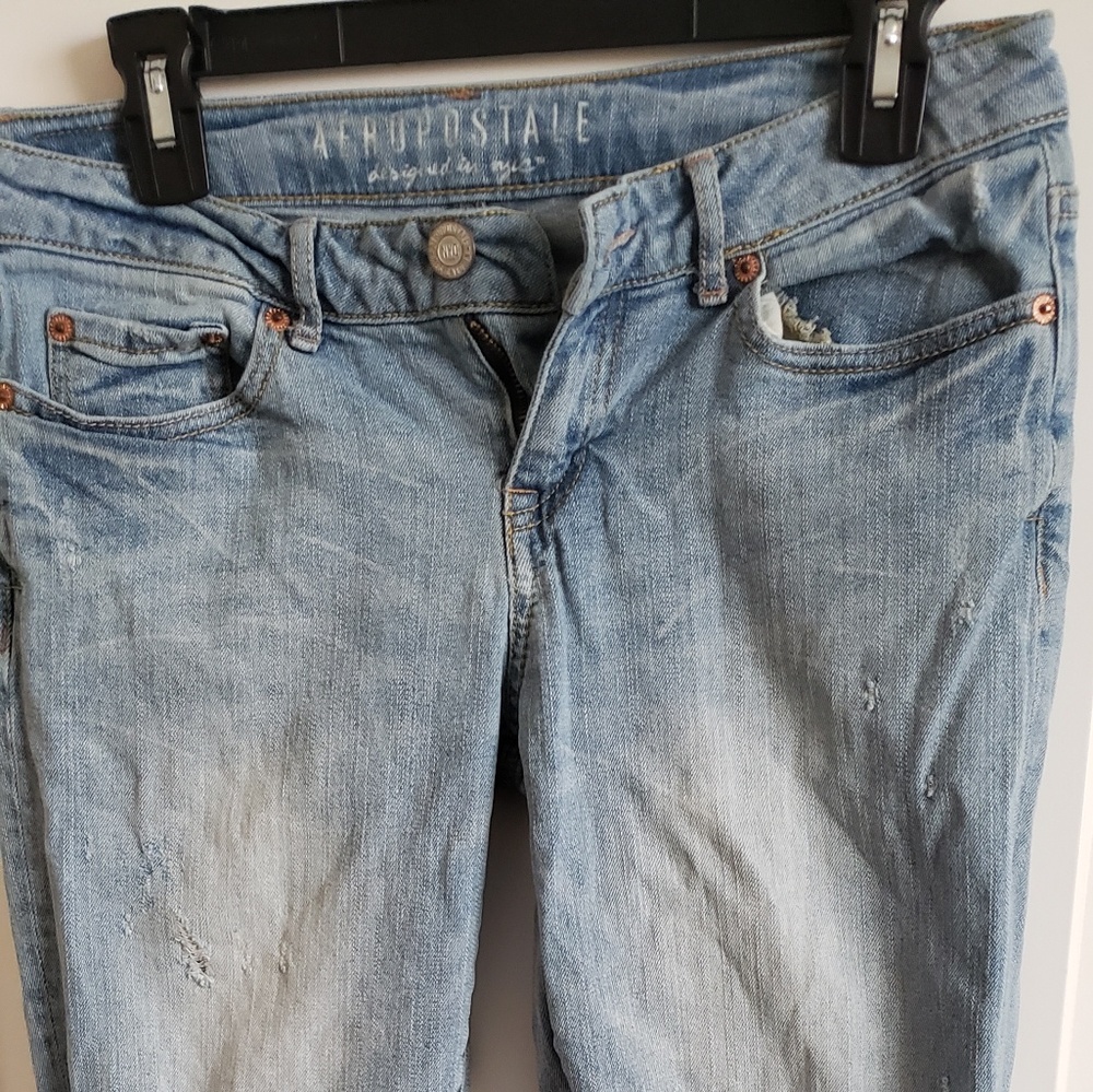Aeropostale Destroyed Skinny Jeans
